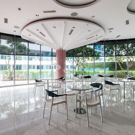 Azure Urban Resort Staycation Manila Ngoại thất bức ảnh
